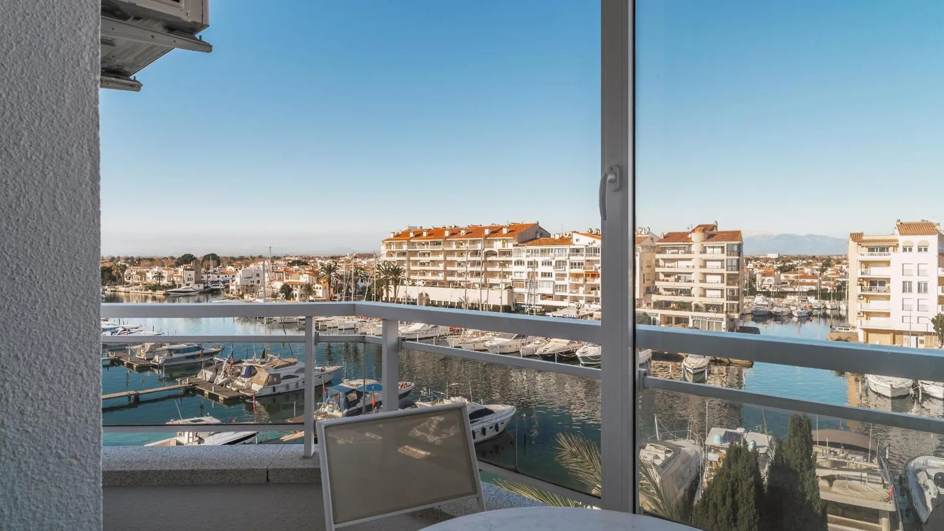 Welcs Apartamento 202 Emp Con Vistas Al Canal Empuriabrava Appartement